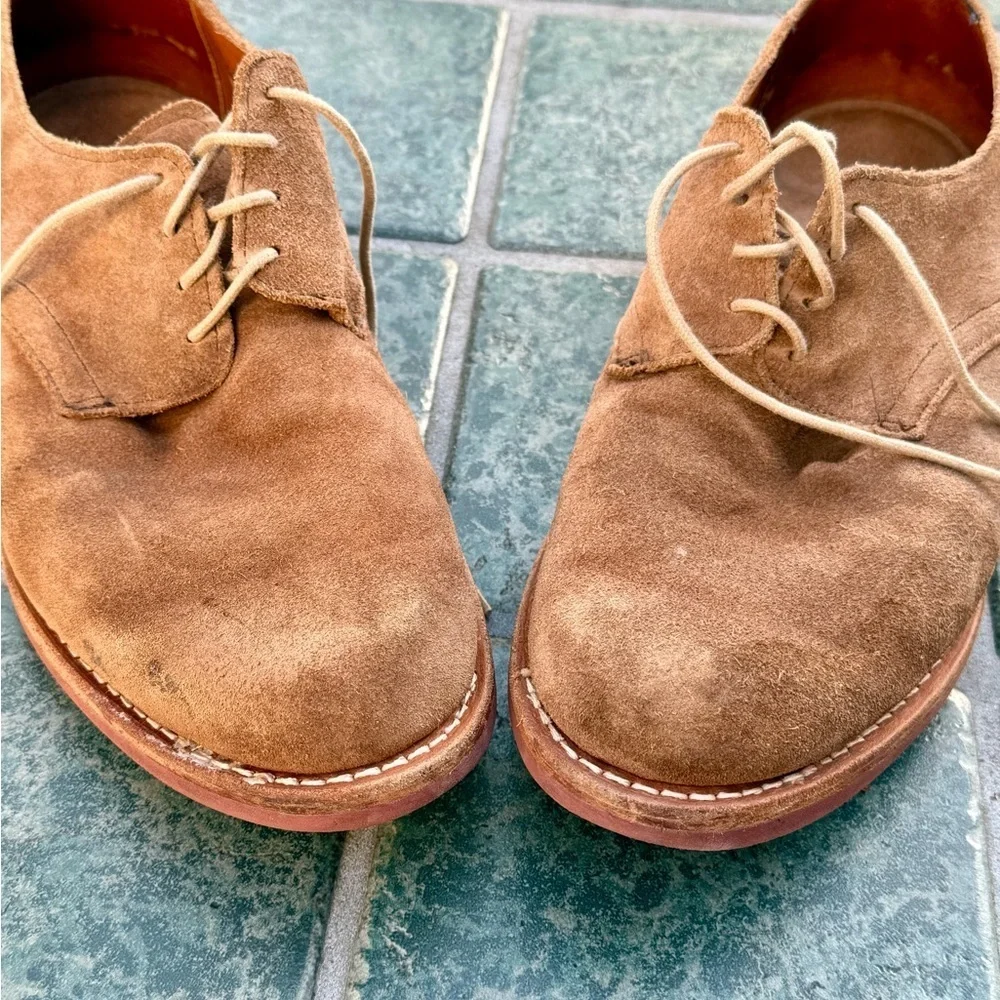 Allen Edmonds Boone Suede Bluchers 9.5 Wide – Vibram Sole